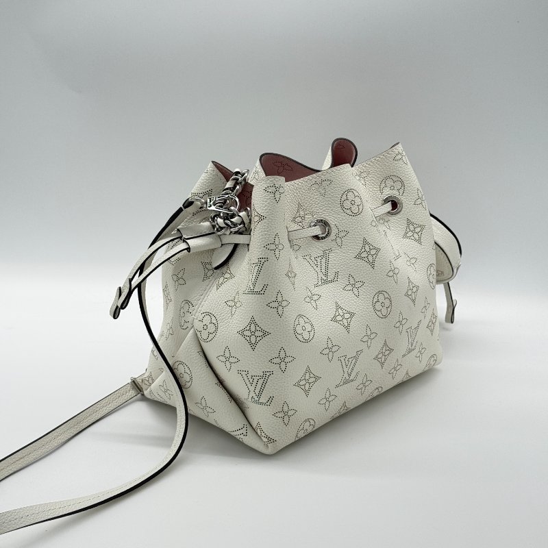 購證 12 万♥️ LOUIS VUITTON 路易威登 Bella 抽繩鏤空 白色 牛皮月光女神水桶包單肩斜挎包-2