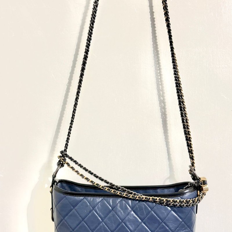 CHANEL 香奈兒 Gabrielle Hobo 中號流浪包 ｜藍色黑底金銀鍊｜專櫃購入｜全配保卡｜狀況極佳-6