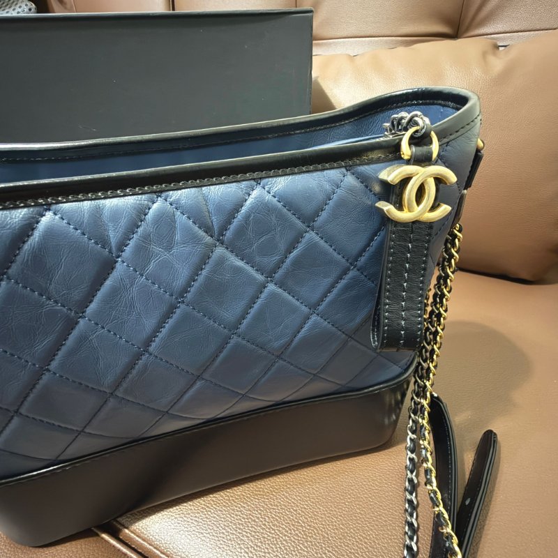 CHANEL 香奈兒 Gabrielle Hobo 中號流浪包 ｜藍色黑底金銀鍊｜專櫃購入｜全配保卡｜狀況極佳-11