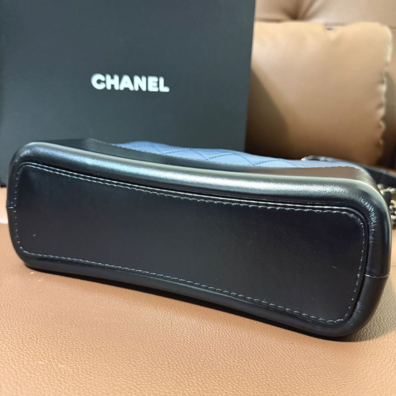 CHANEL 香奈兒 Gabrielle Hobo 中號流浪包 ｜藍色黑底金銀鍊｜專櫃購入｜全配保卡｜狀況極佳-12