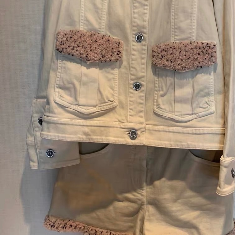 Chanel牛仔套裝34碼，下面是短褲-9