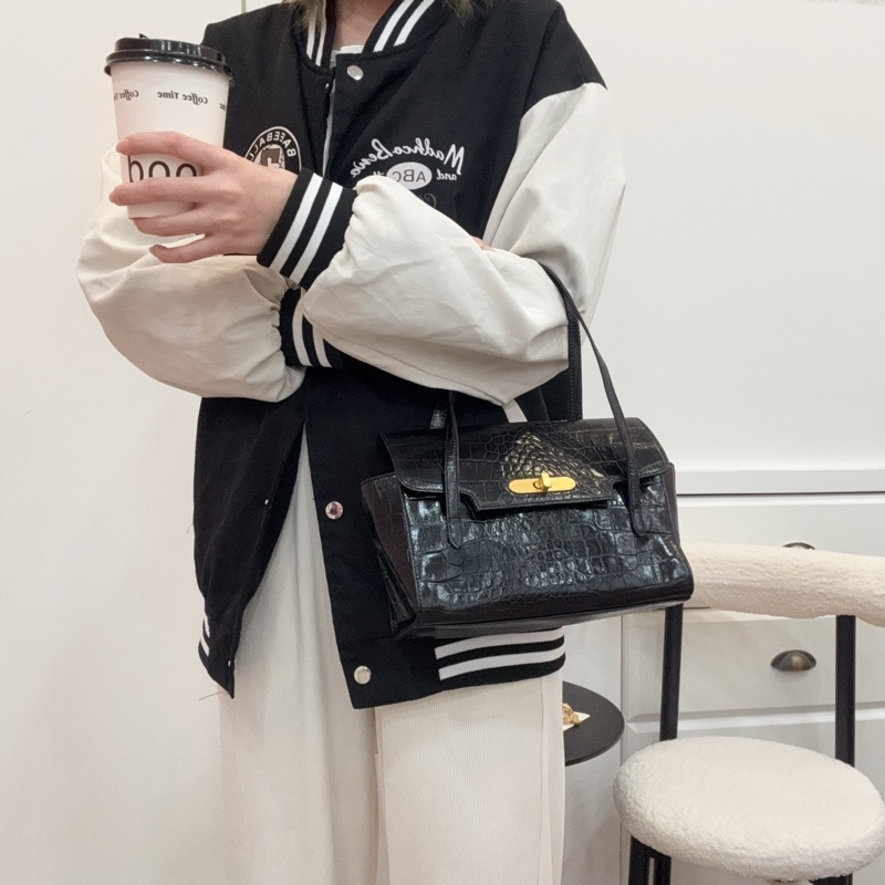 Balenciaga 經典鱷魚紋系列手提包-2