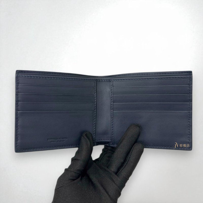 JS1307-BV 深藍羊皮編織對開短夾-5