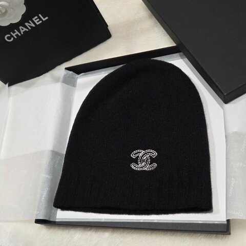 Chanel香奈兒黑色經典刺繡雙C logo喀什米爾羊絨毛帽/ 冷帽/ 保暖帽/ 修飾頭型帽