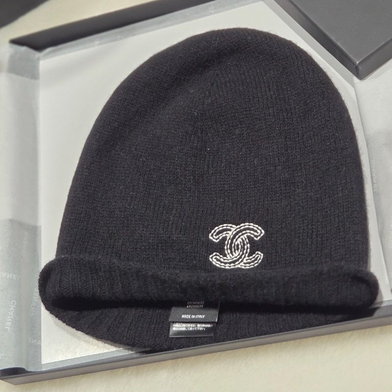 Chanel香奈兒黑色經典刺繡雙C logo喀什米爾羊絨毛帽/ 冷帽/ 保暖帽/ 修飾頭型帽-6