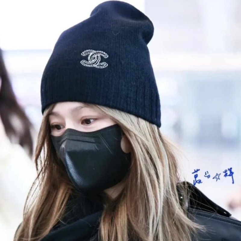 Chanel香奈兒黑色經典刺繡雙C logo喀什米爾羊絨毛帽/ 冷帽/ 保暖帽/ 修飾頭型帽-8