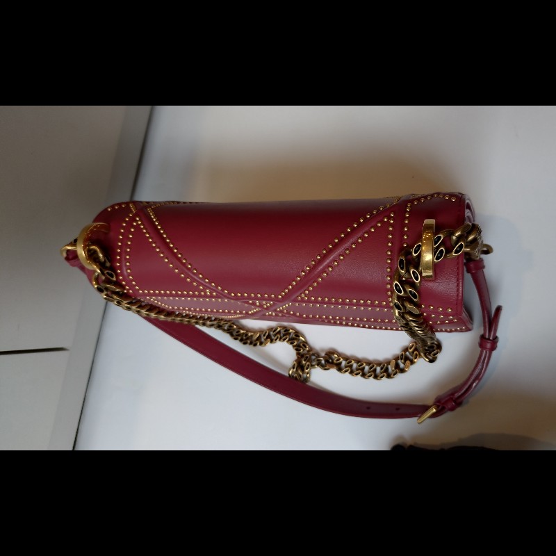 Dior 古銅金鍊酒紅皮鉚釘格紋盾牌口蓋包-9