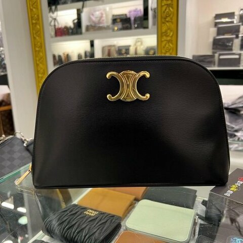 東區正精品㊣CELINE Triomphe 全新未使用黑色小牛皮金釦拉鍊手拿包 RZ6284