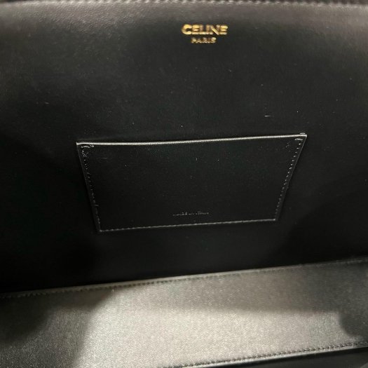 東區正精品㊣CELINE Triomphe 全新未使用黑色小牛皮金釦拉鍊手拿包 RZ6284-2