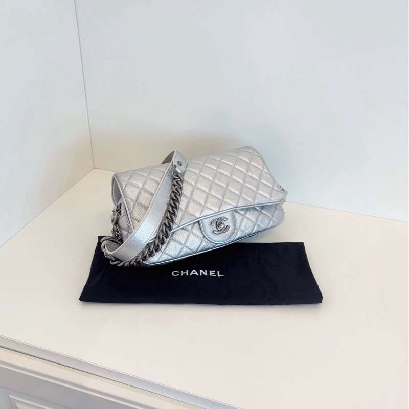 ✨Chanel easy flag 郵差法棍包 超級酷 做舊機車感 時髦太空銀🤍-5