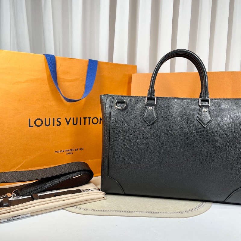 cq zyy LV路易威登 芯片款 黑色全皮公文包 荔枝紋搭配銀色五金配件 可以放電腦 有肩帶可調節-1