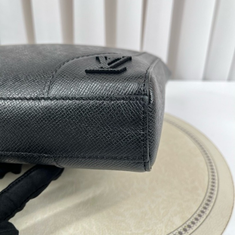 cq zyy LV路易威登 芯片款 黑色全皮公文包 荔枝紋搭配銀色五金配件 可以放電腦 有肩帶可調節-10