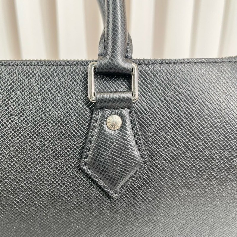 cq zyy LV路易威登 芯片款 黑色全皮公文包 荔枝紋搭配銀色五金配件 可以放電腦 有肩帶可調節-19