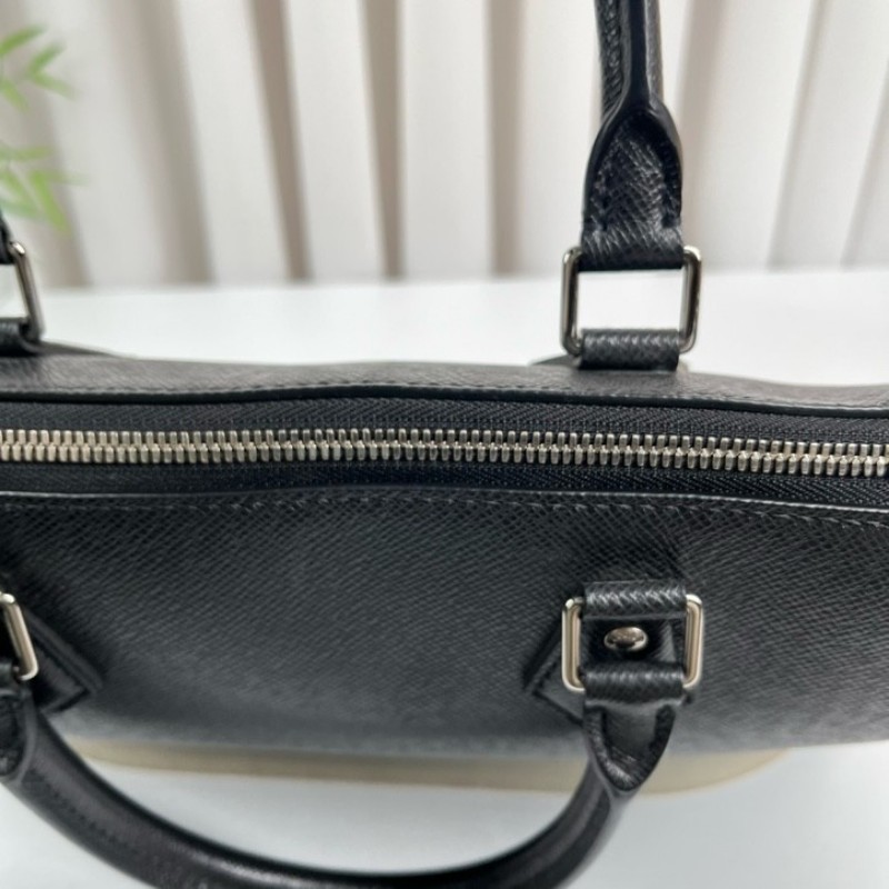 cq zyy LV路易威登 芯片款 黑色全皮公文包 荔枝紋搭配銀色五金配件 可以放電腦 有肩帶可調節-21