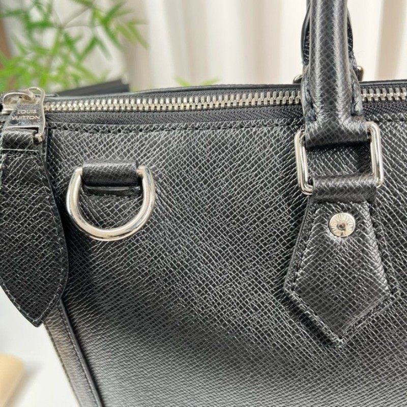 cq zyy LV路易威登 芯片款 黑色全皮公文包 荔枝紋搭配銀色五金配件 可以放電腦 有肩帶可調節-22