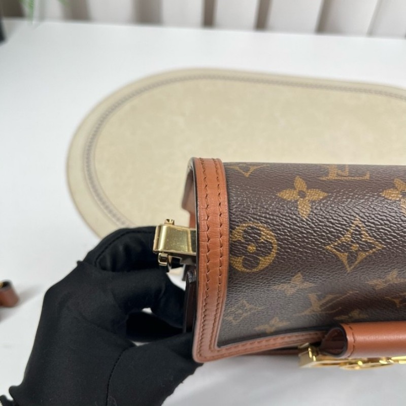 cq zyy LV路易威登 22年票 芯片款 Dauphine 達芙妮系列 小號 單肩斜挎包 焦糖老花拼色-15