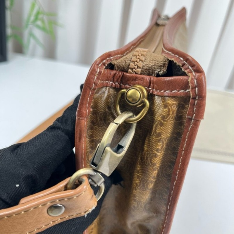 Celine賽琳 中古洗漱包手拿包 容量適合日常使用-14