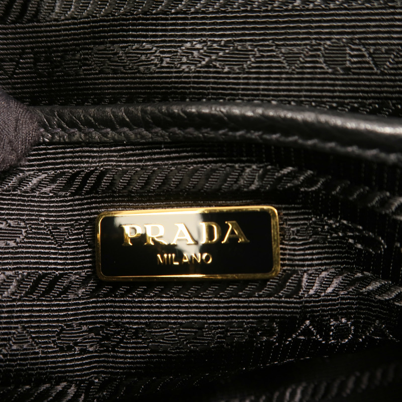 PRADA 牛皮皮革Camera Bag金扣肩背袋-5