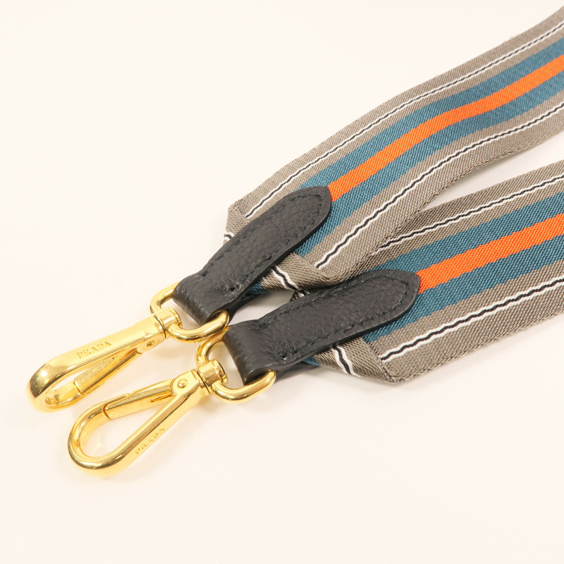 PRADA 牛皮皮革Camera Bag金扣肩背袋-15