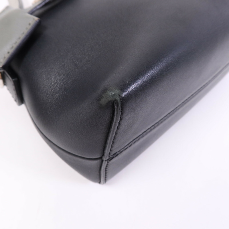 FENDI 牛皮皮革By the way mini銀扣手挽肩背兩用袋-10