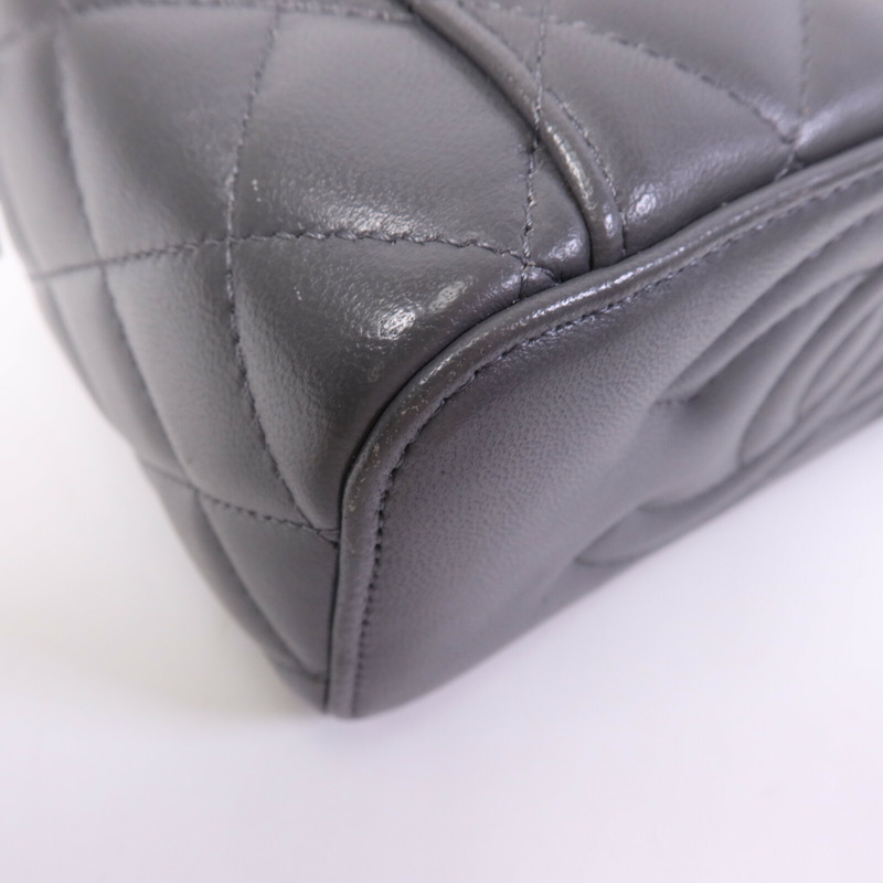 CHANEL 羊皮皮革Vanity Case金扣鏈帶肩背袋-12