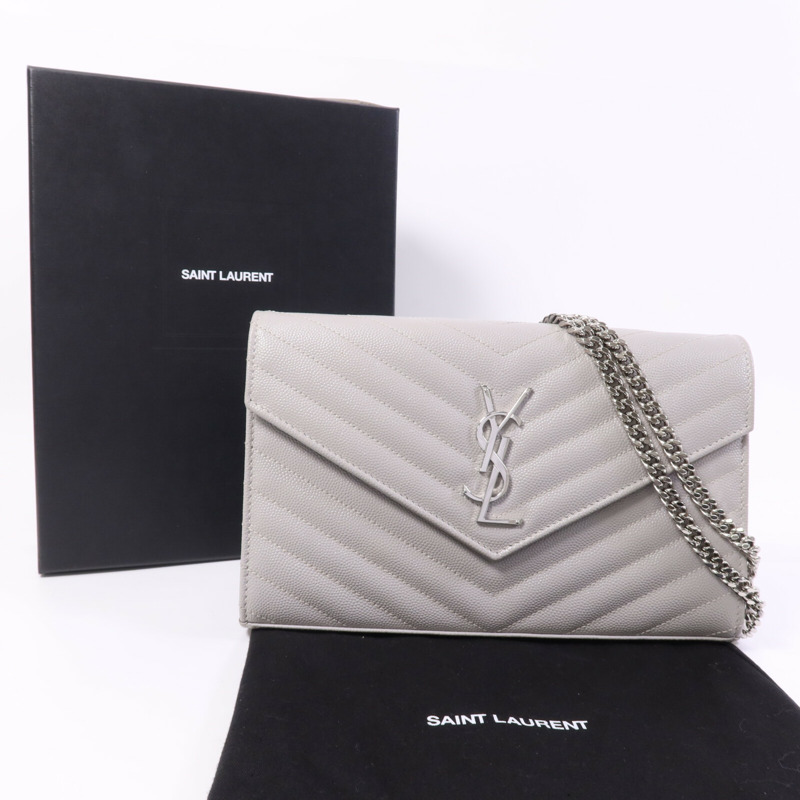 SAINT LAURENT 牛皮皮革Cassandre Envelope銀扣鏈帶肩背袋-9