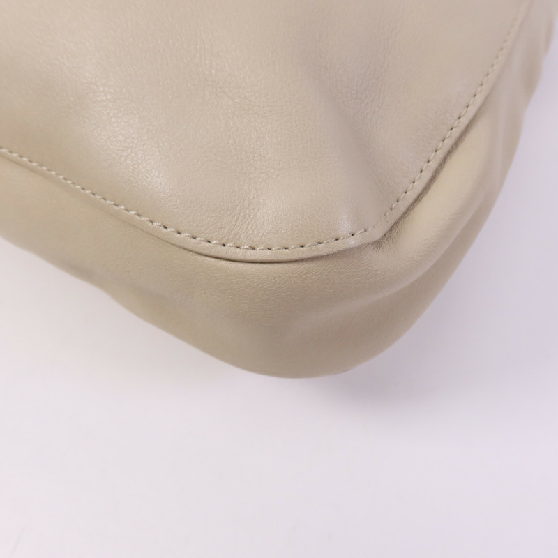 GUCCI 牛皮皮革Shoulder Bag金扣肩背袋-9