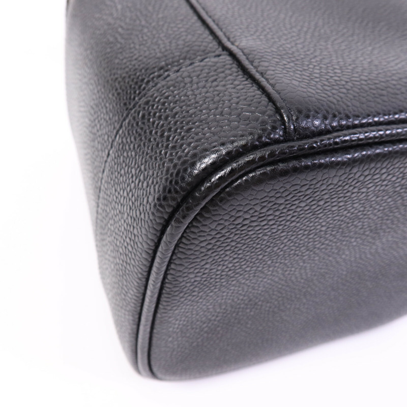 CHANEL 牛皮皮革Vintage Vanity Case金扣手挽袋-13