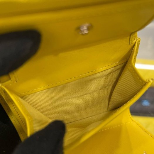 東區正精品㊣CHANEL 香奈兒黃色荔皮牛皮金釦三折短夾 RZ6290-3