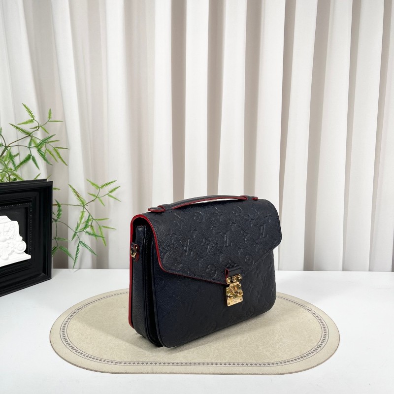 LV路易威登 Pochette Metis系列 海軍藍全皮壓紋郵差包內部紅色邊框設計 隔層多 容量大-3