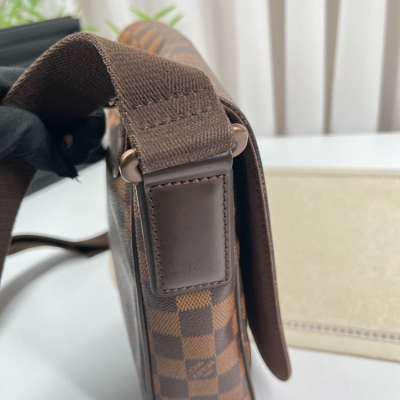 LV路易威登 棋盤格單肩斜挎郵差包 容量實用 日常通勤、休閒都能用 男女都適合-18