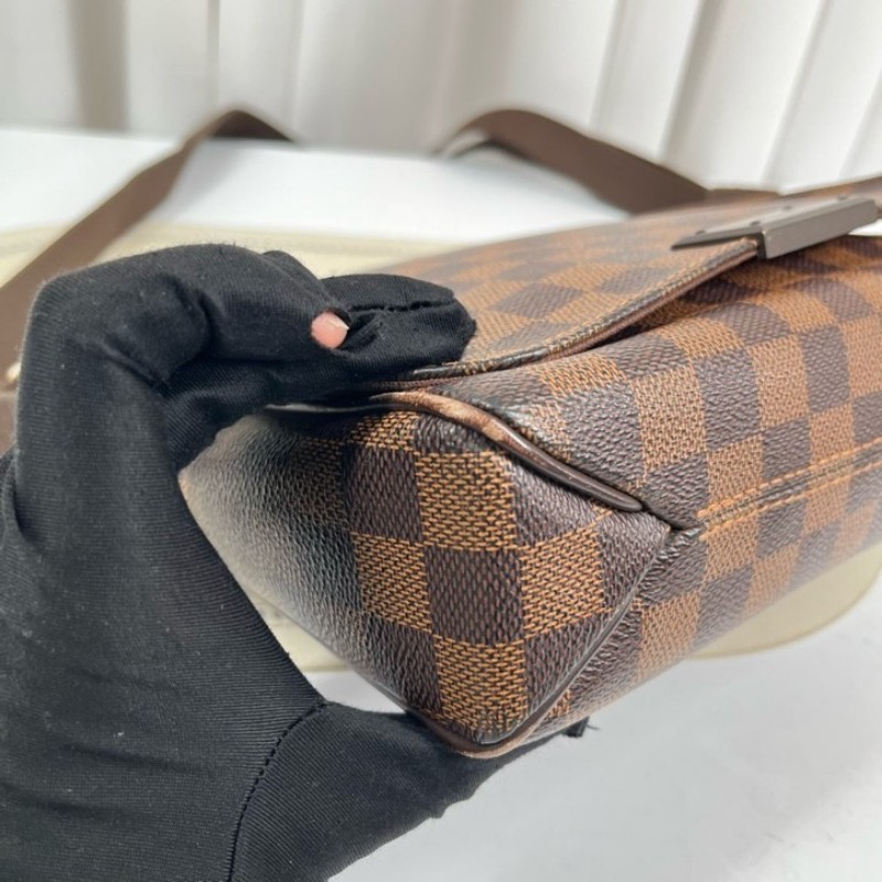 LV路易威登 棋盤格單肩斜挎郵差包 容量實用 日常通勤、休閒都能用 男女都適合-22