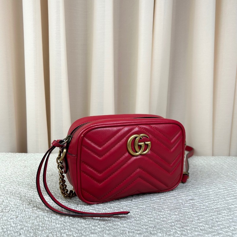 古馳Gucci馬蒙Marmont相機包 紅色復古金屬 適合日常出街的單品 自重輕且容量足 可單肩可斜挎-1