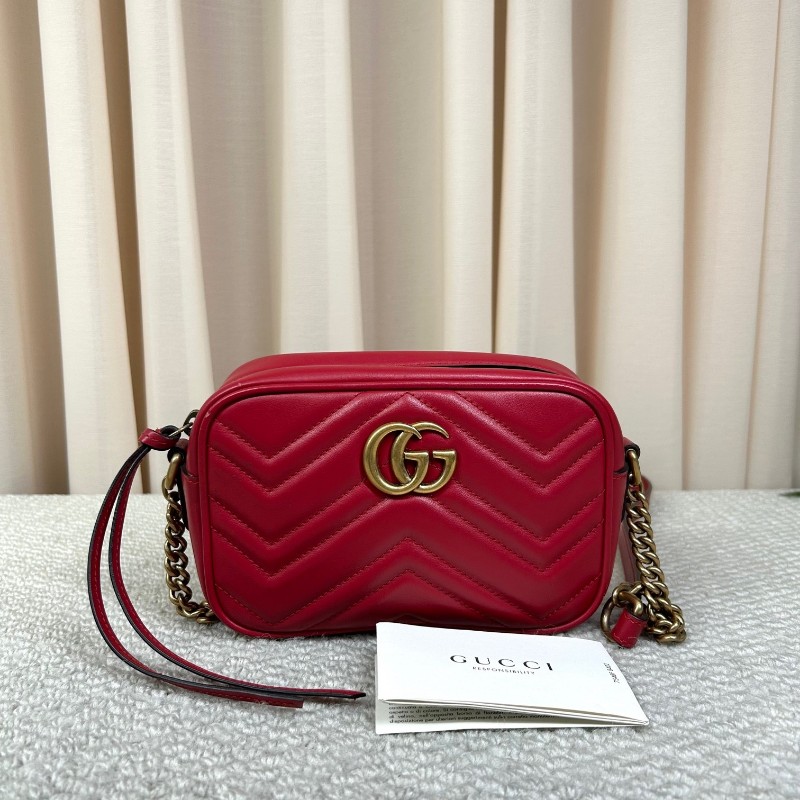 古馳Gucci馬蒙Marmont相機包 紅色復古金屬 適合日常出街的單品 自重輕且容量足 可單肩可斜挎-5