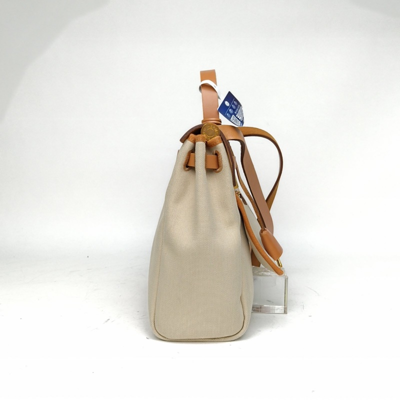 HERMES Herbag318L冰川白拼29本色帆布/牛皮U刻金扣肩背包-1