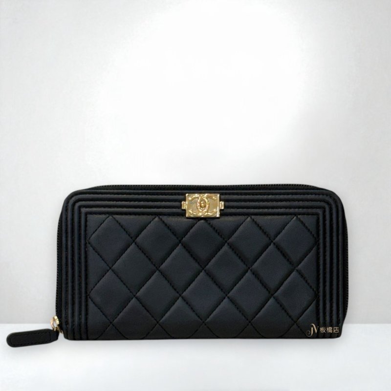 JS1324-CHANEL 黑羊皮金釦BOY系列拉鍊長夾A80288-0