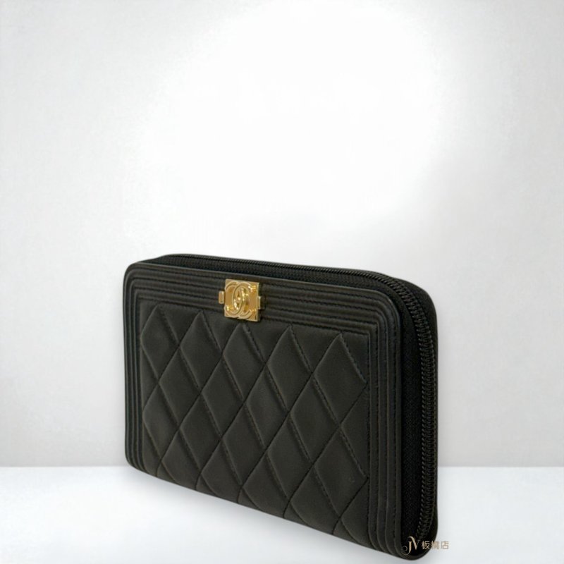 JS1324-CHANEL 黑羊皮金釦BOY系列拉鍊長夾A80288-2