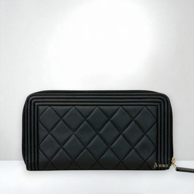 JS1324-CHANEL 黑羊皮金釦BOY系列拉鍊長夾A80288-3