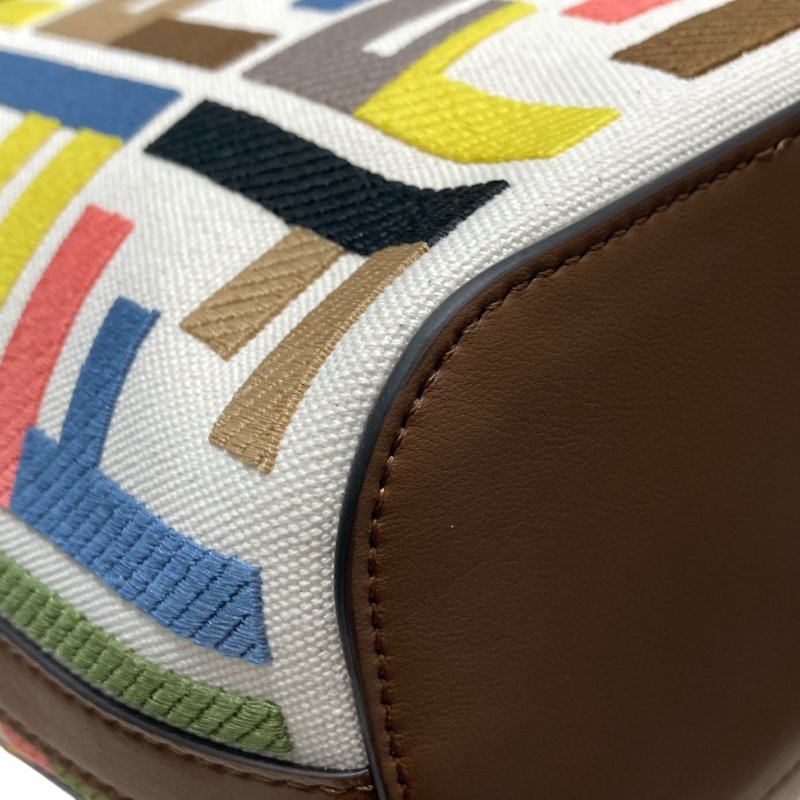 FENDI 芬迪 8BS093 MON TRESOR 老花水桶斜背包 皮革 白底多色 金釦-9