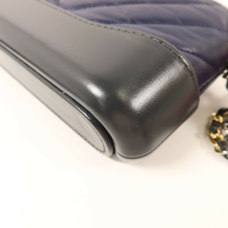 CHANEL 牛皮皮革Gabrielle Wallet On Chain鏈帶肩背袋-14