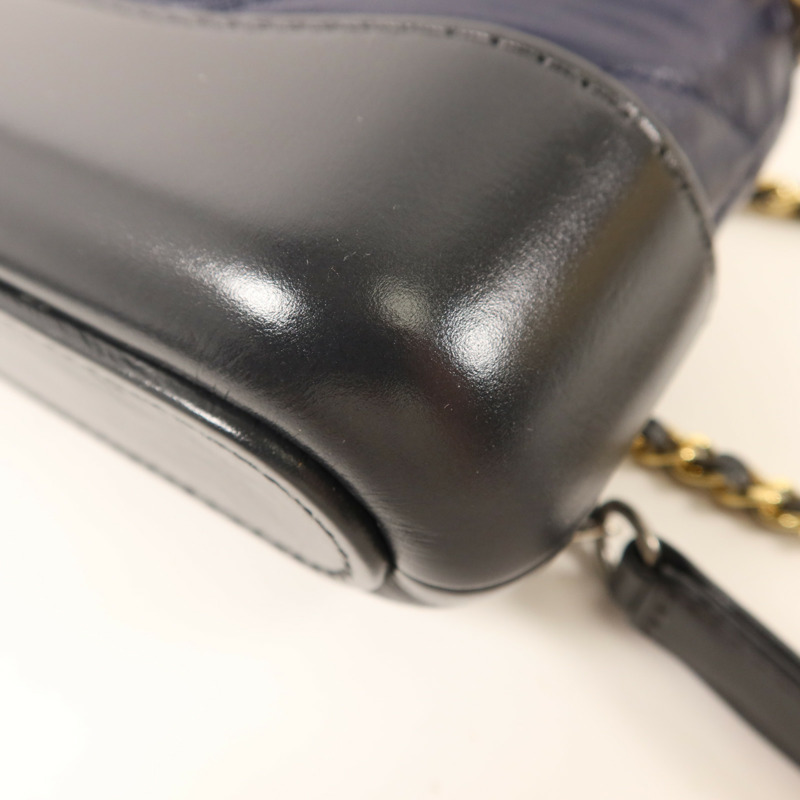 CHANEL 牛皮皮革Gabrielle Wallet On Chain鏈帶肩背袋-16