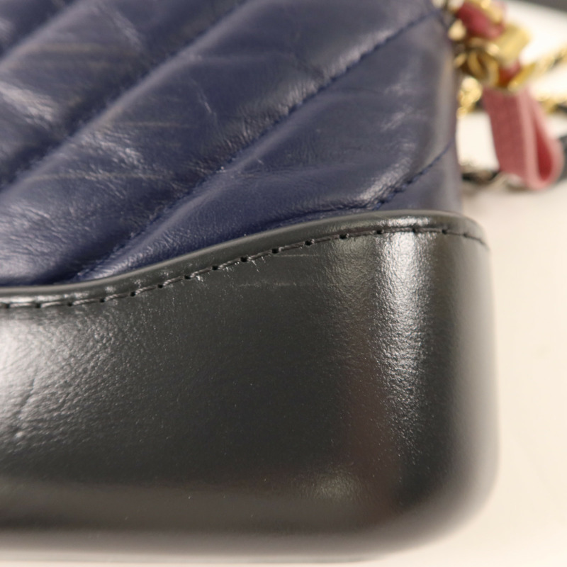 CHANEL 牛皮皮革Gabrielle Wallet On Chain鏈帶肩背袋-21