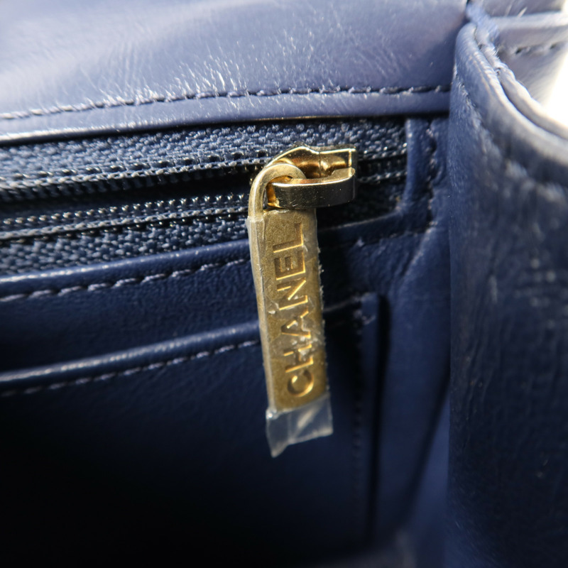 CHANEL 牛皮皮革2.55金扣鏈帶肩背袋-8