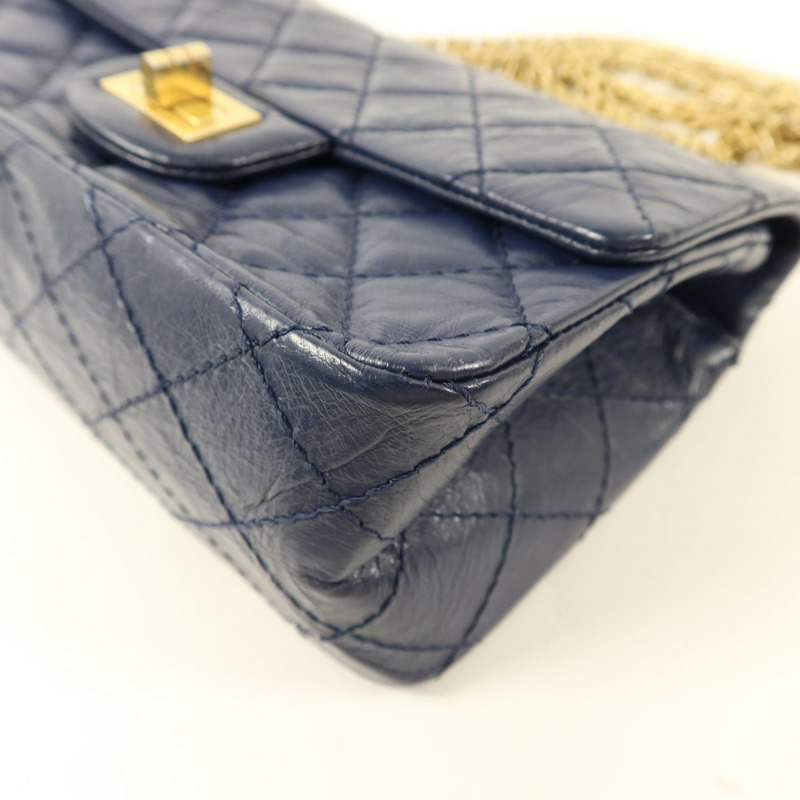 CHANEL 牛皮皮革2.55金扣鏈帶肩背袋-12