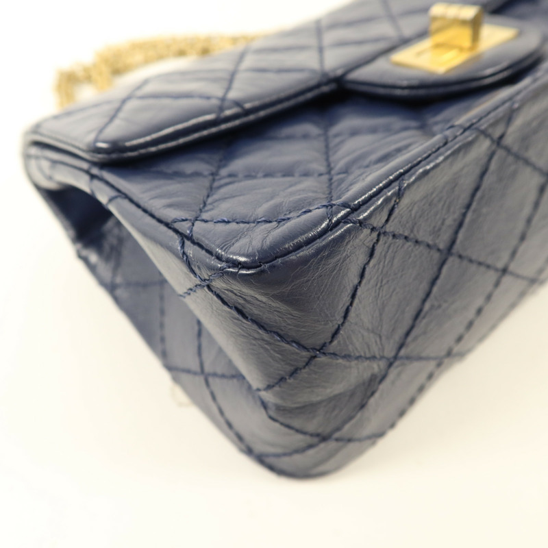 CHANEL 牛皮皮革2.55金扣鏈帶肩背袋-13