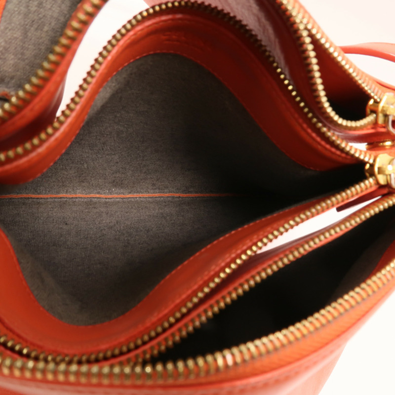 CELINE 羊皮皮革Trio Large金扣肩背袋-4