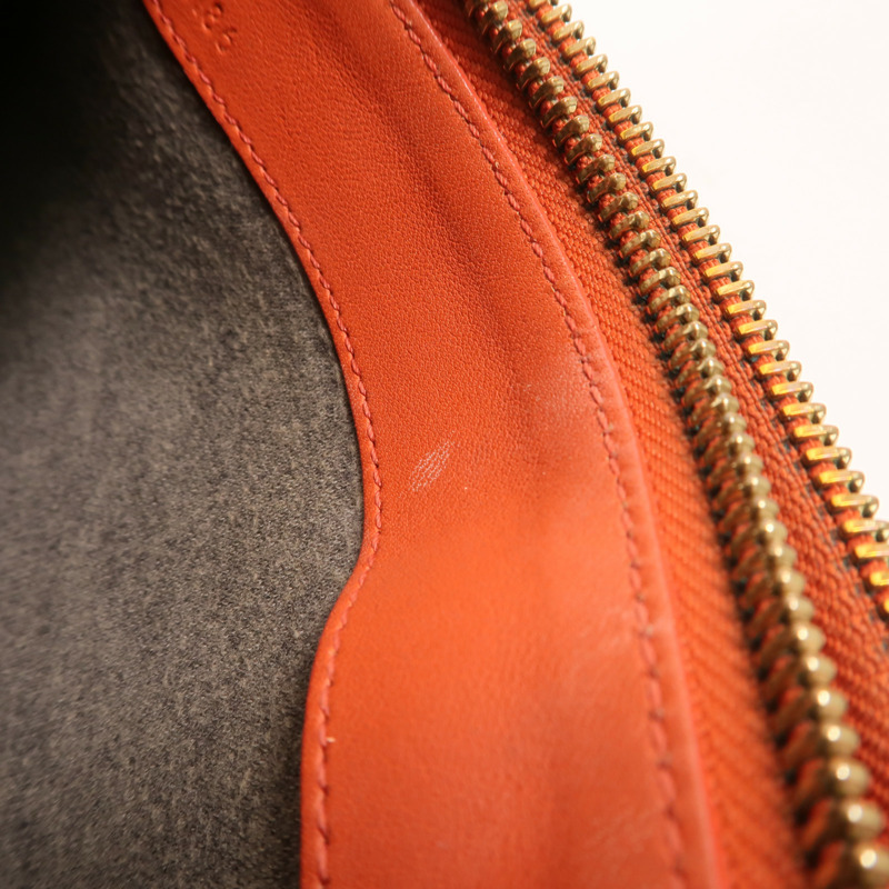 CELINE 羊皮皮革Trio Large金扣肩背袋-16