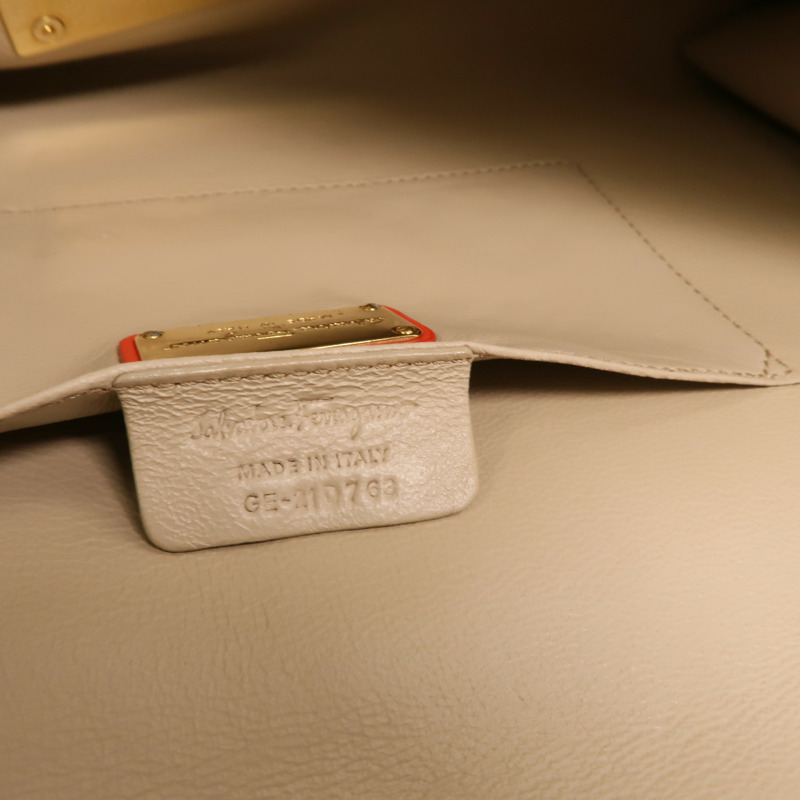 Salvatore Ferragamo 牛皮皮革Clutch Bag金扣手提包-6