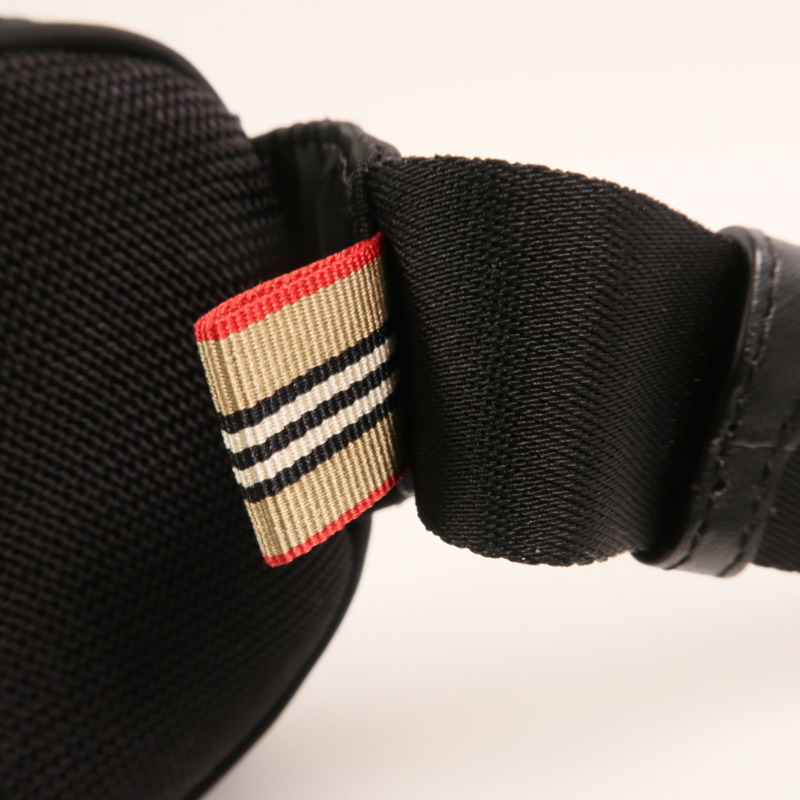 BURBERRY 尼龍Cannon Bag銀扣腰包-16