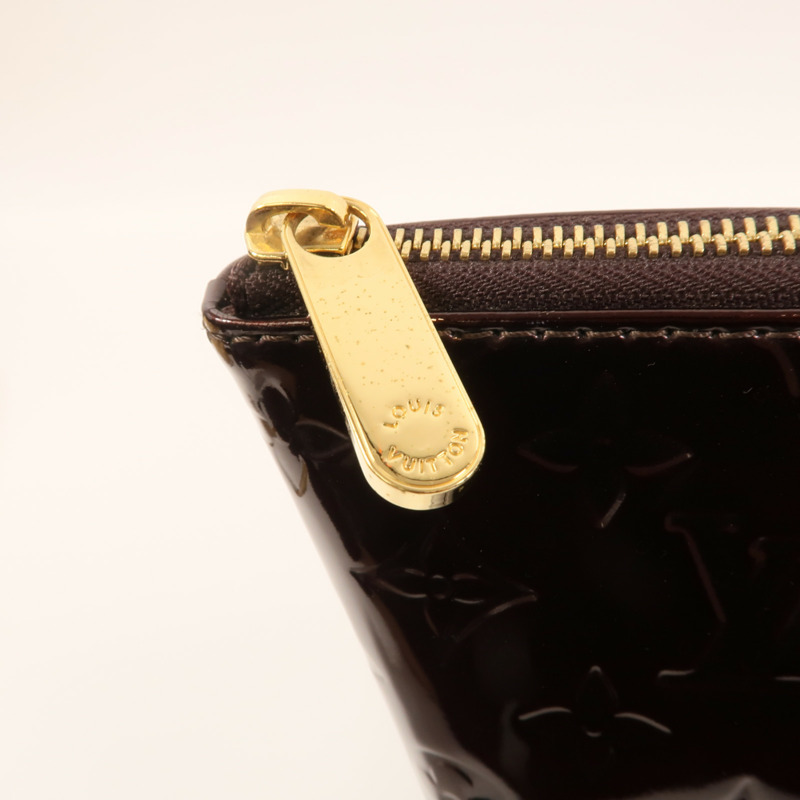 LOUIS VUITTON Mono-Vernis Bellevue PM金扣手挽袋-14